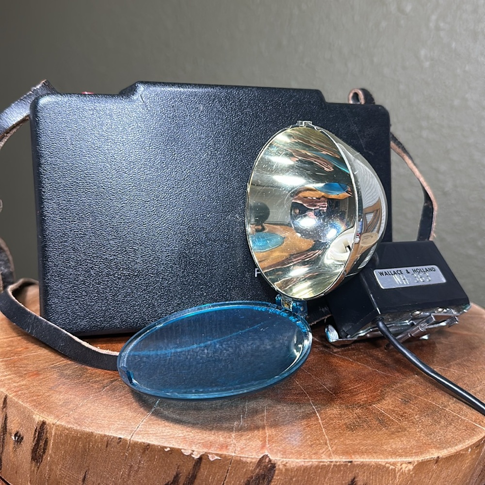 POLAROID Land Camera Automatic 100 w/ Model 268 Flash - Picture 15 of 16